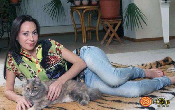 Марина Хлебникова с котом
