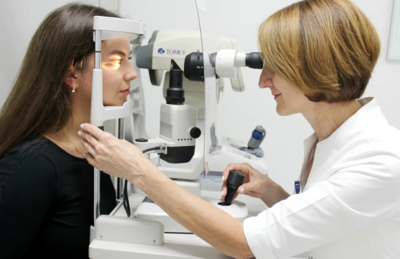 Биомикроскопия глаза - офтальмолог